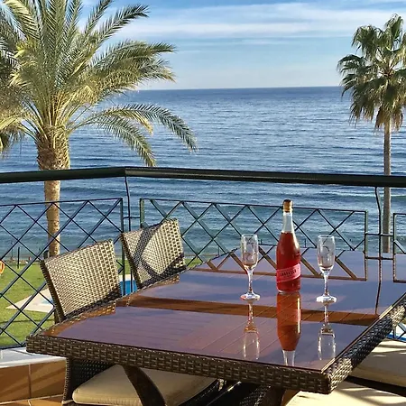 Mi Capricho B16 Beachfront Apartment