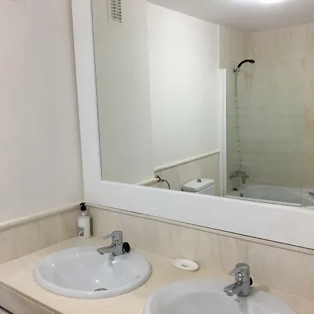 Mi Capricho B16 Beachfront Apartment *